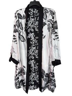 Kimono - Reversible Black & White - PTP 22” - A118